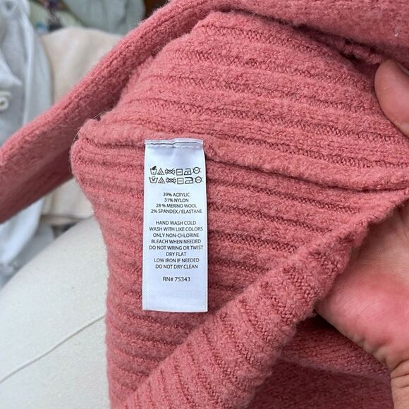 RACHEL ZOE EUC drop shoulder Wool mix turtle neck in Dusty Pink Size M - Picture 7 of 8